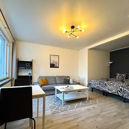 Quiet Hideaway Haven - Minutes From Actions Apartment